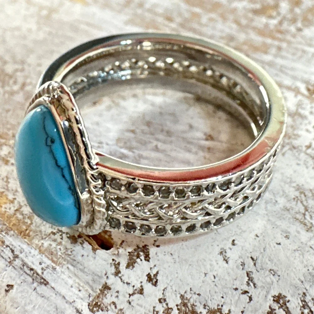 Bomb Party Farmhouse Chic Turquoise Pear Ring Silver Tone Braided Band Size 6.25